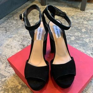 Open toe black Suede Heel Sandal